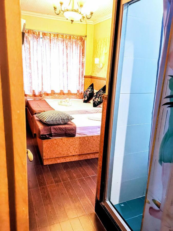 Philippines Manila Hostel Hongkong Exteriör bild